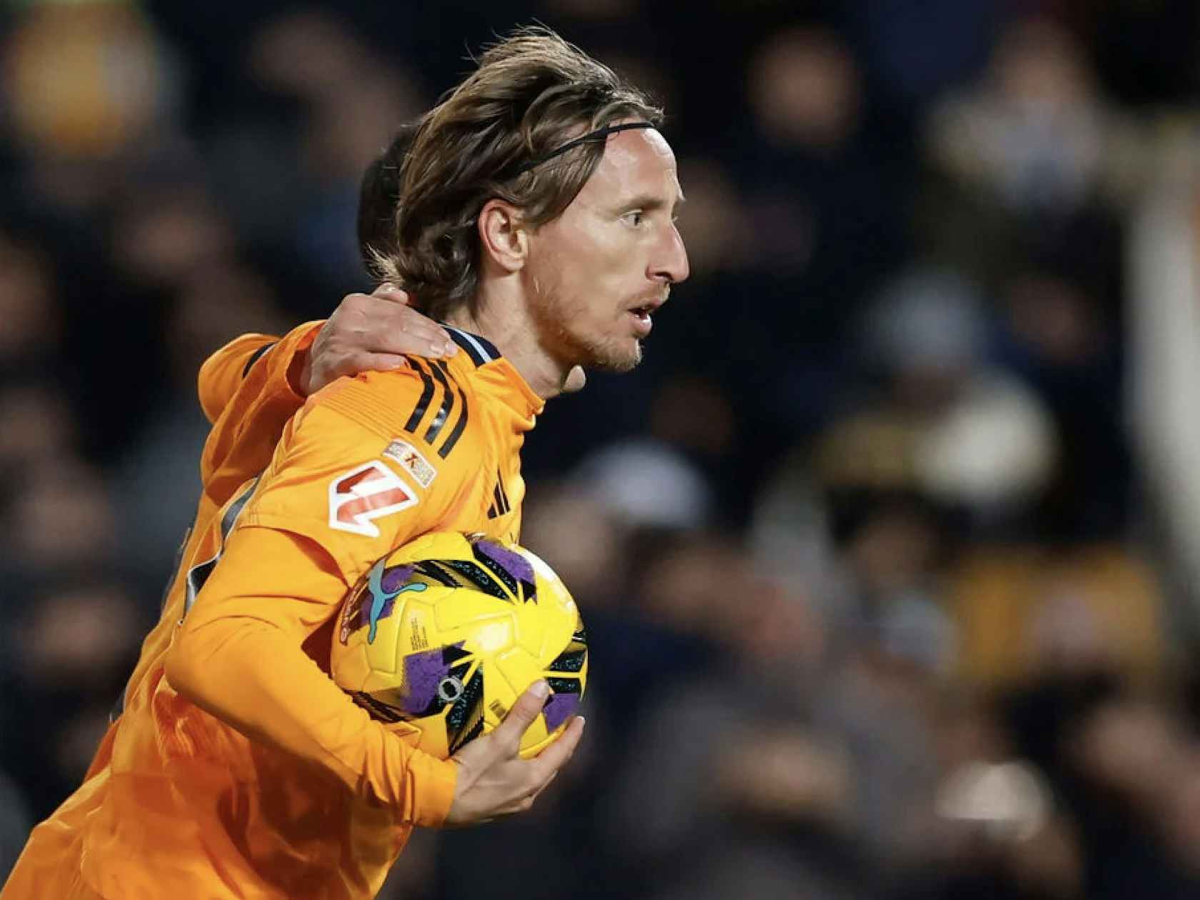 文胖：在雄鹿裁掉利拉德后，字母哥对雄鹿感到非常失望