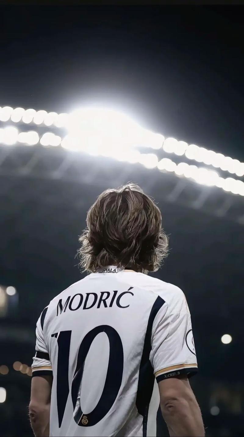 迈克·布朗：现在关于布伦森MVP的讨论还不多，但应该有