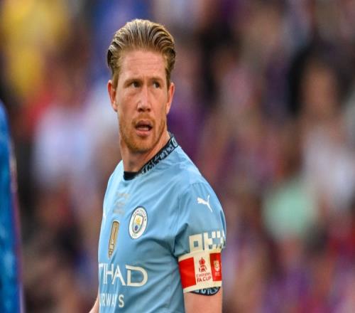 摸吉祥物女演员胸部，前塞尔塔队长马略被判赔偿1000欧